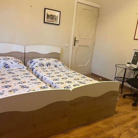 La Dolce Vita Bedrooms Near The Subway Roma Exterior foto
